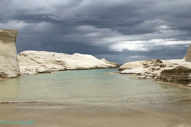 Sarakiniko - Moon Beach on Milos