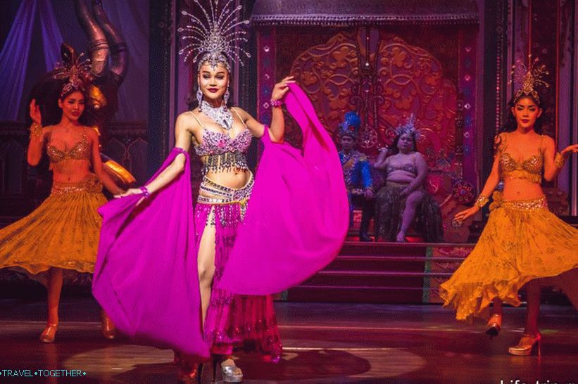 Show Alcazar in Pattaya - my review of the show transvestites
