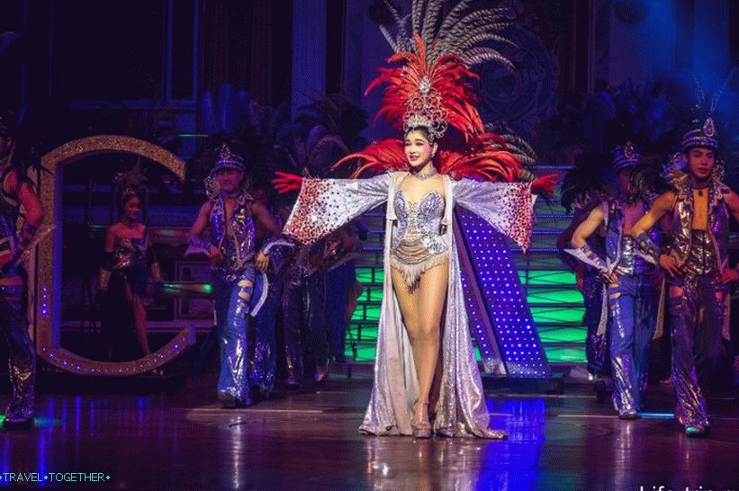 Show Alcazar in Pattaya - my review of the show transvestites