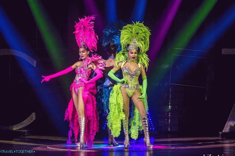 Show Alcazar in Pattaya - my review of the show transvestites
