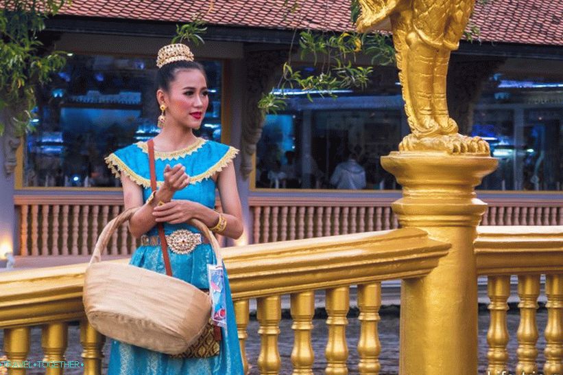 Phuket Fantasy Show - my review of the largest amusement park