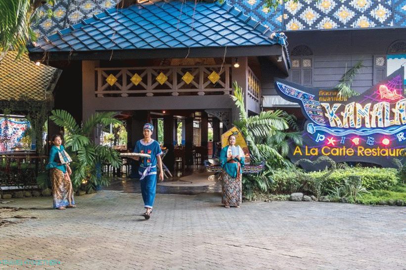 Phuket Fantasy Show - my review of the largest amusement park