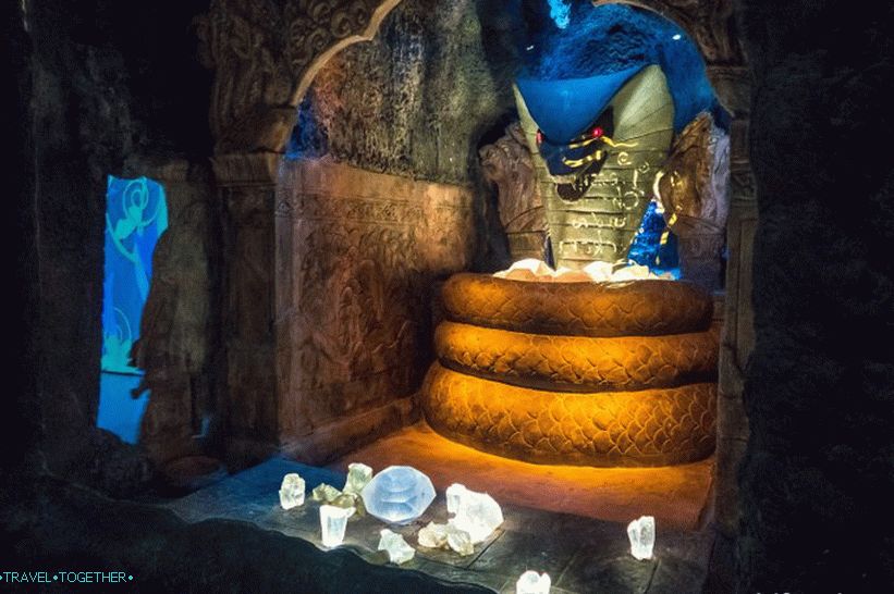 Phuket Fantasy Show - my review of the largest amusement park