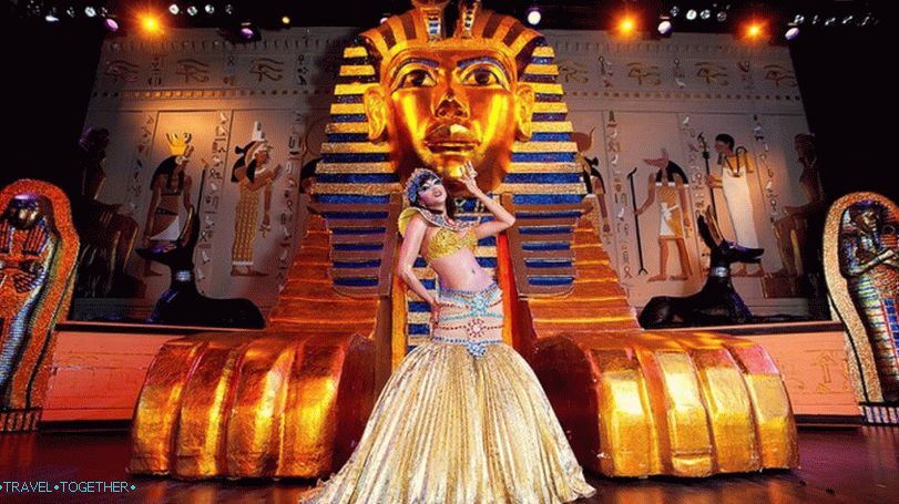 Transvestite Show in Phuket