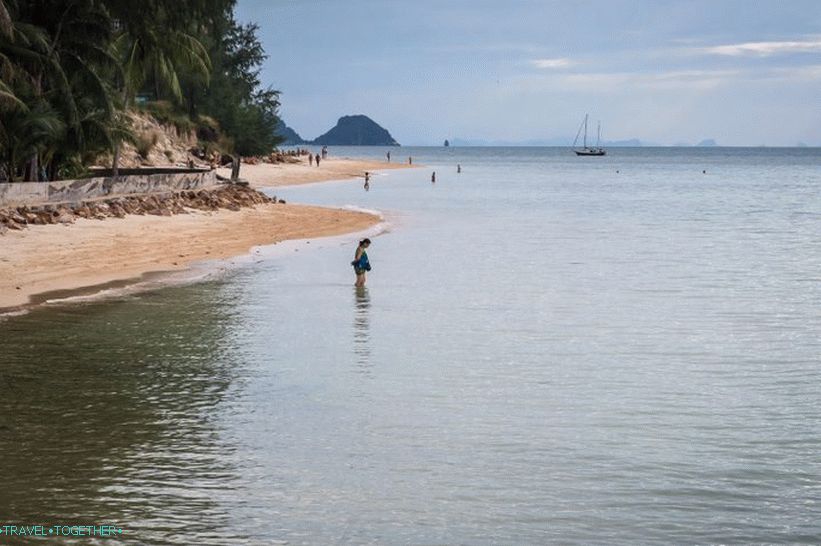 At high tide it will not be possible to walk along the coast from Shritan