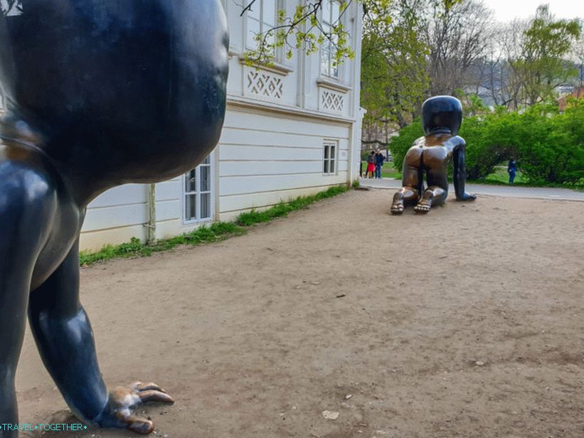 Sculpture of the Infants in Prague