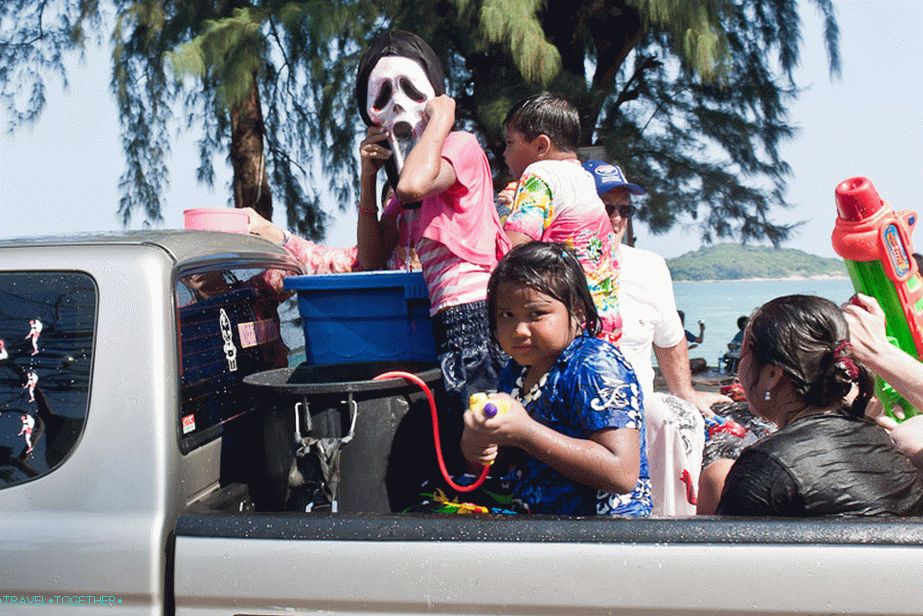 A very warlike girl takes her task very seriously