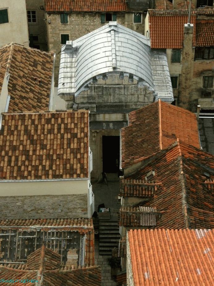 Baptistery (Temple of Jupiter)