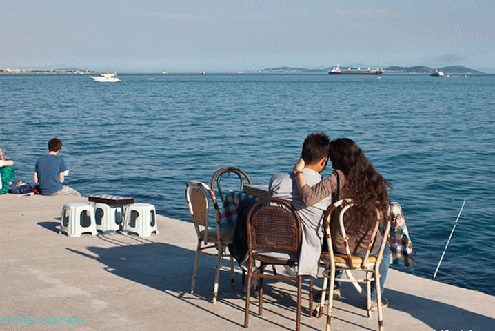 Romance on the shore of the Sea of   Marmara. Istanbul.