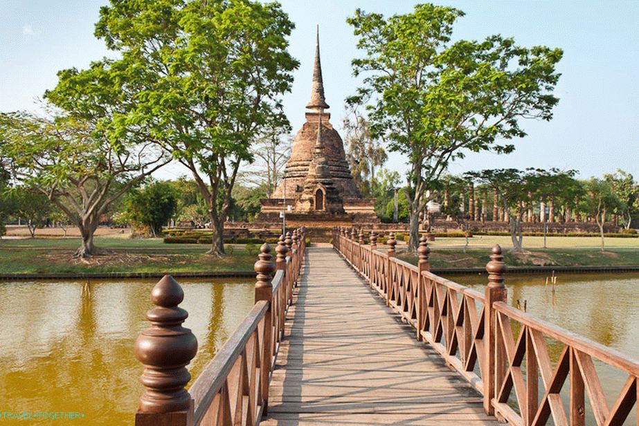 Wat Sa Si with sedentary Buddha