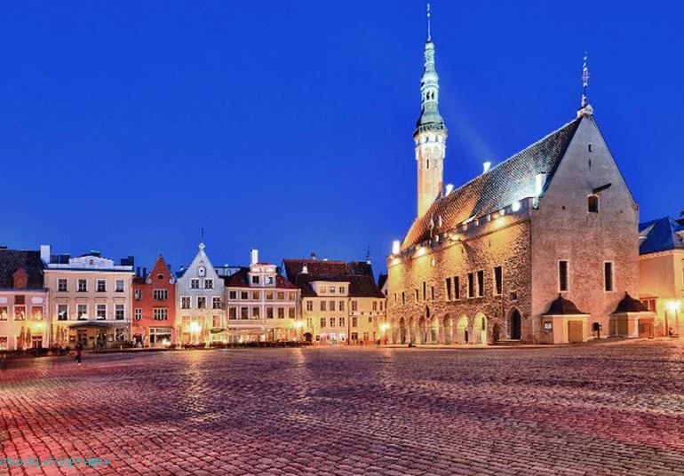 Town Hall Square