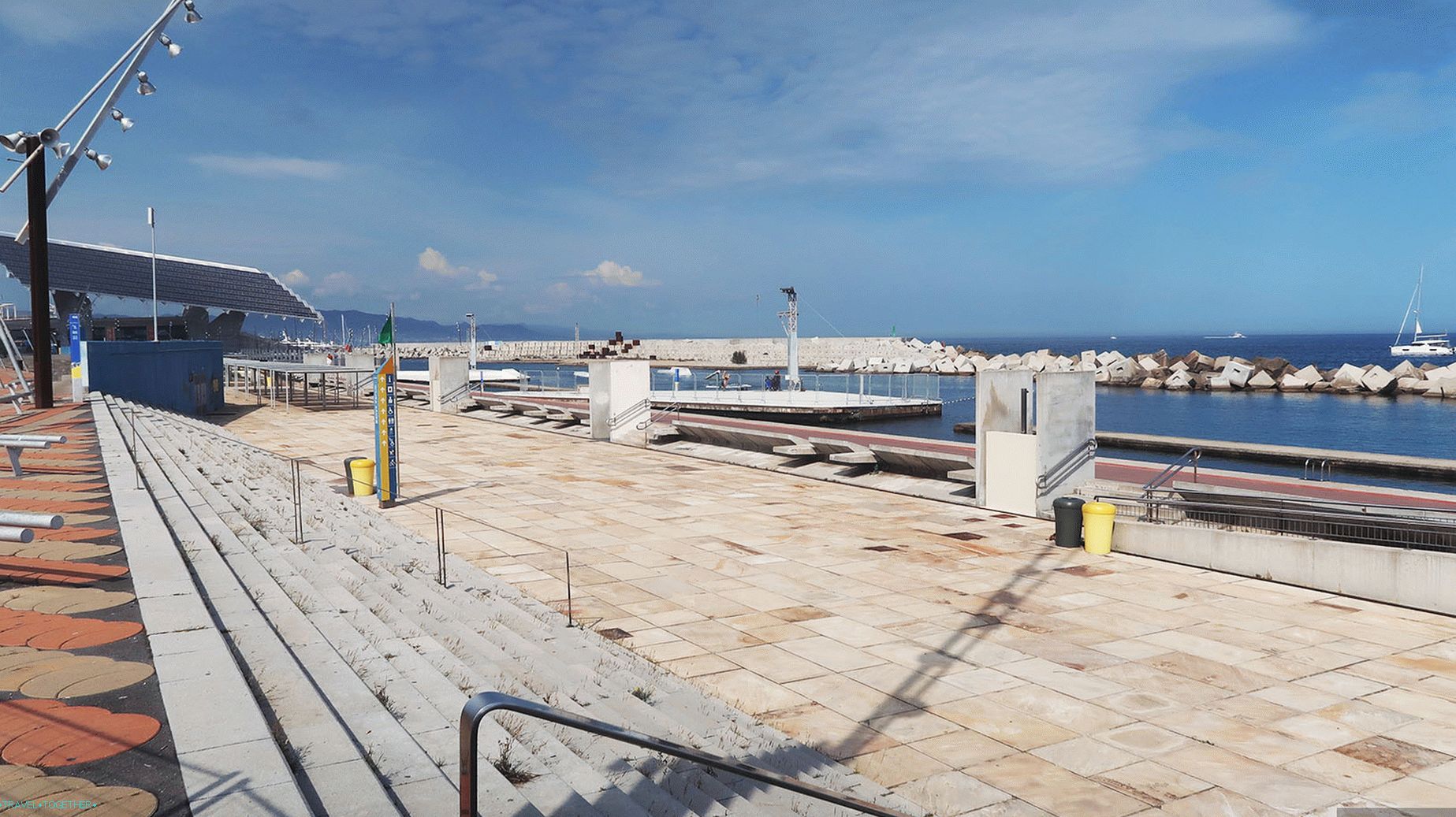 Bathing zone of the Forum Park (Zona de baños Fórum)