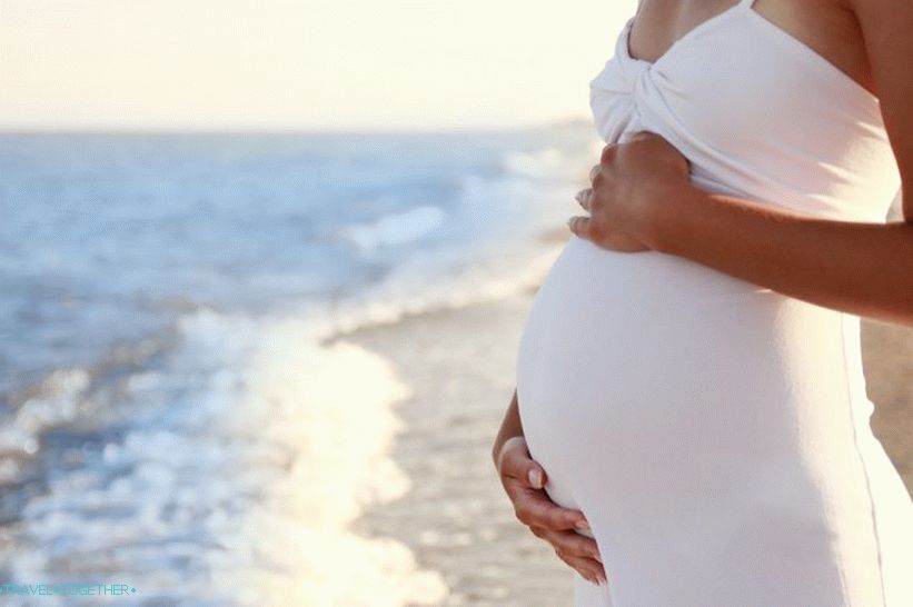 Insurance for pregnant women when going abroad