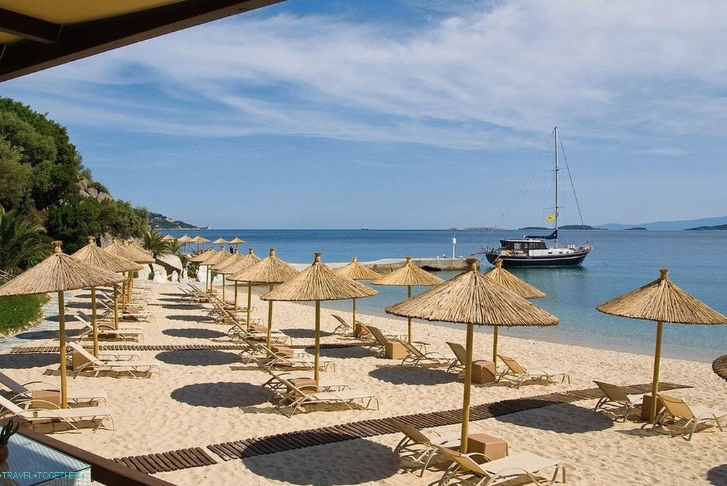 Uranopolis - the paradise city of Greece 2