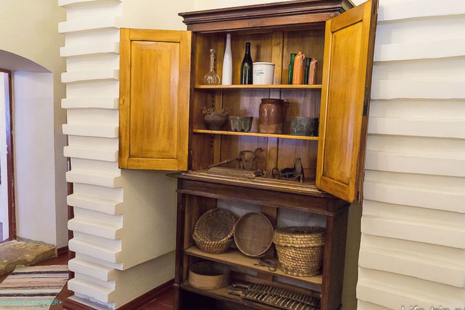 A small collection of household items