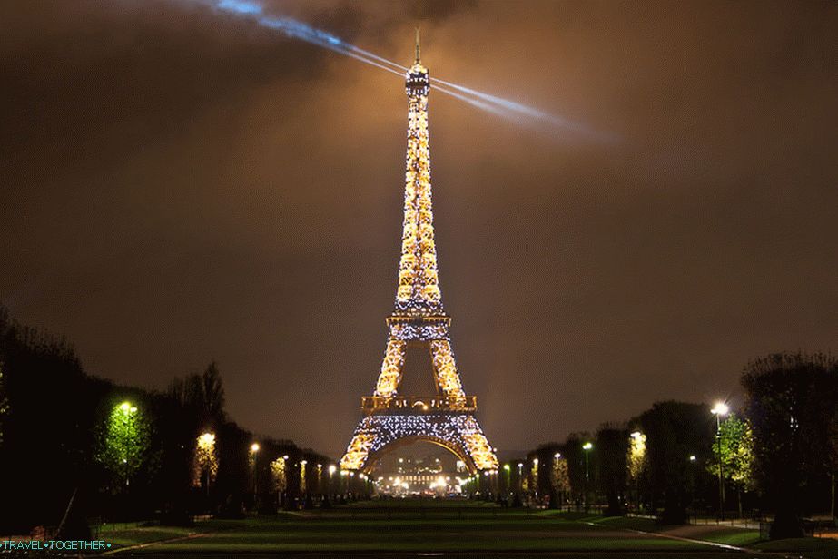 Eiffel Tower - Paris