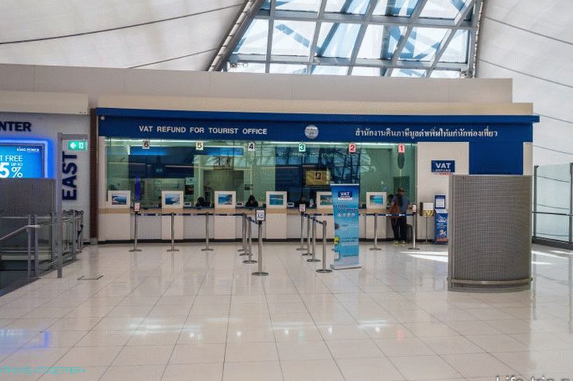 Cashier VAT Refund in the transit zone of Bangkok Airport