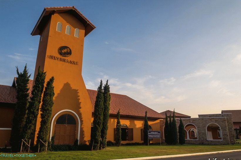 Silver Lake or Silverlake Vineyard