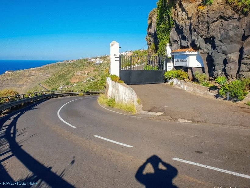 Gate and entrance to the territory near the inscription Las Vistas