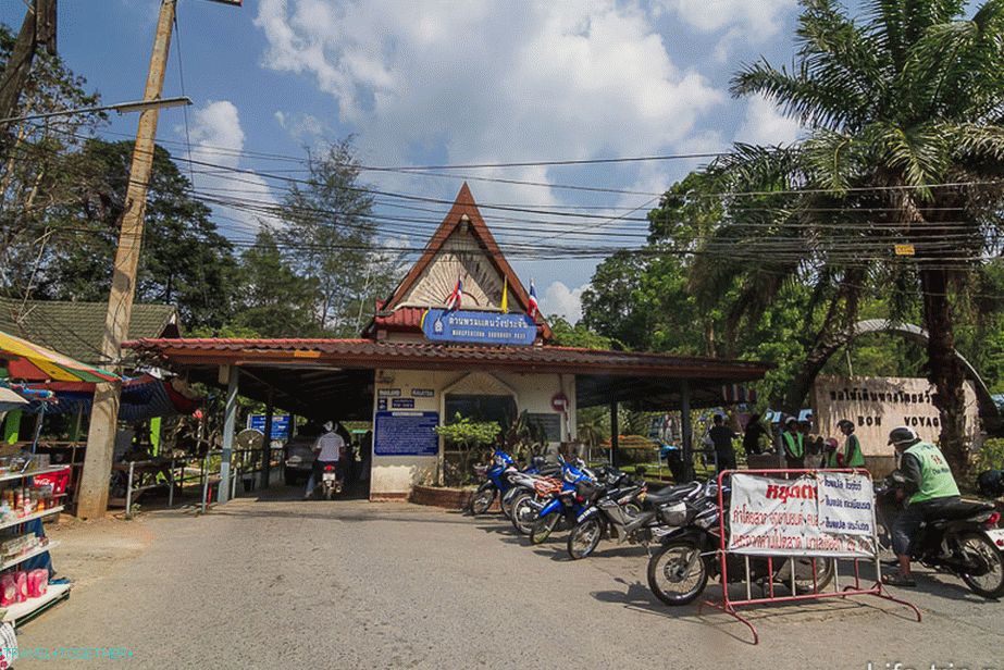 Thai border