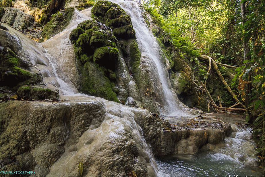 Lowlands of Bouatong Falls