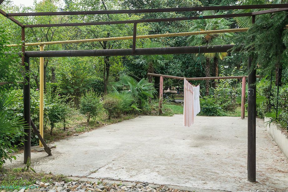 Lingerie is free to dry outside