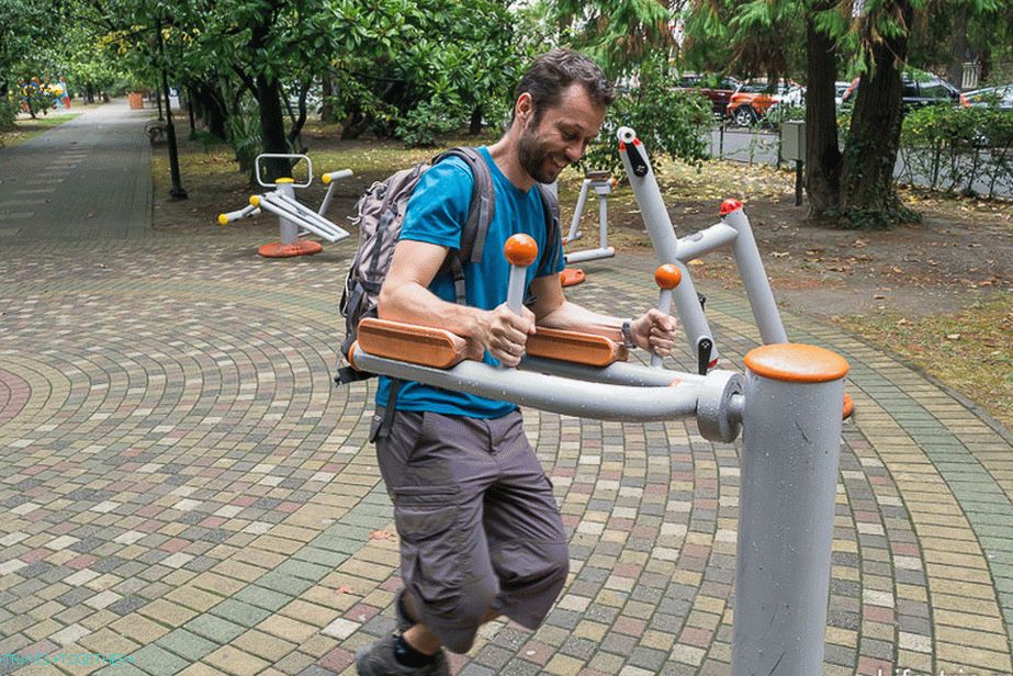 Outdoor exercise equipment is a good tradition