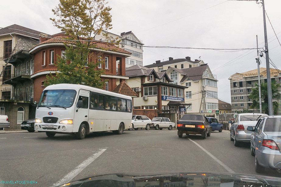 Solid squatter on this street