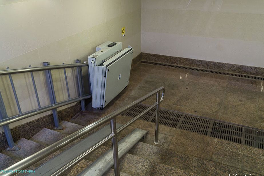 In all underground passages ramps to enable need to call