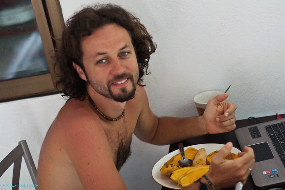 In Thailand, I ate a mango and went without a T-shirt
