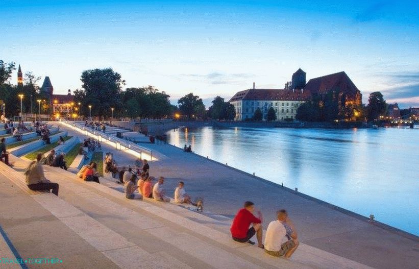 Embankment of the Oder River