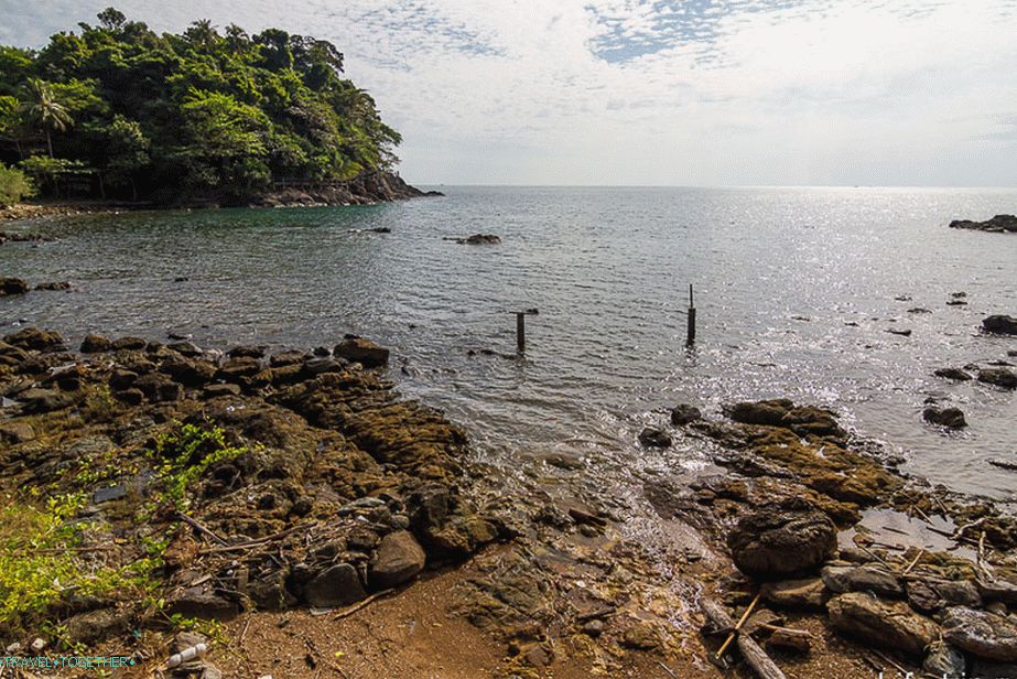 Beach near Cliff Cottege