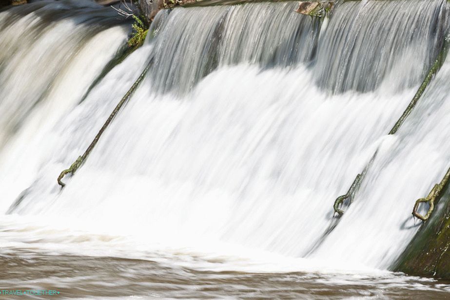 Long Exposure Water Hooks