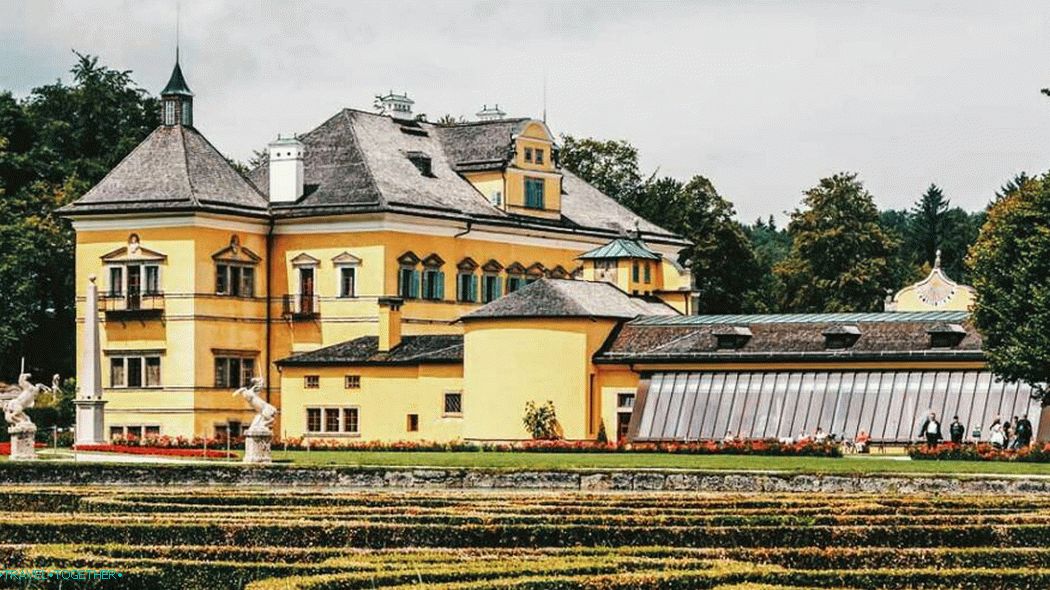 The palace and park complex Helbrunn