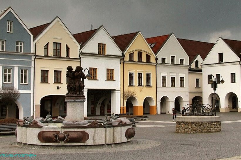 Mariana Square