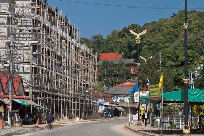 On the road from Chiang Saen to the Golden Triangle